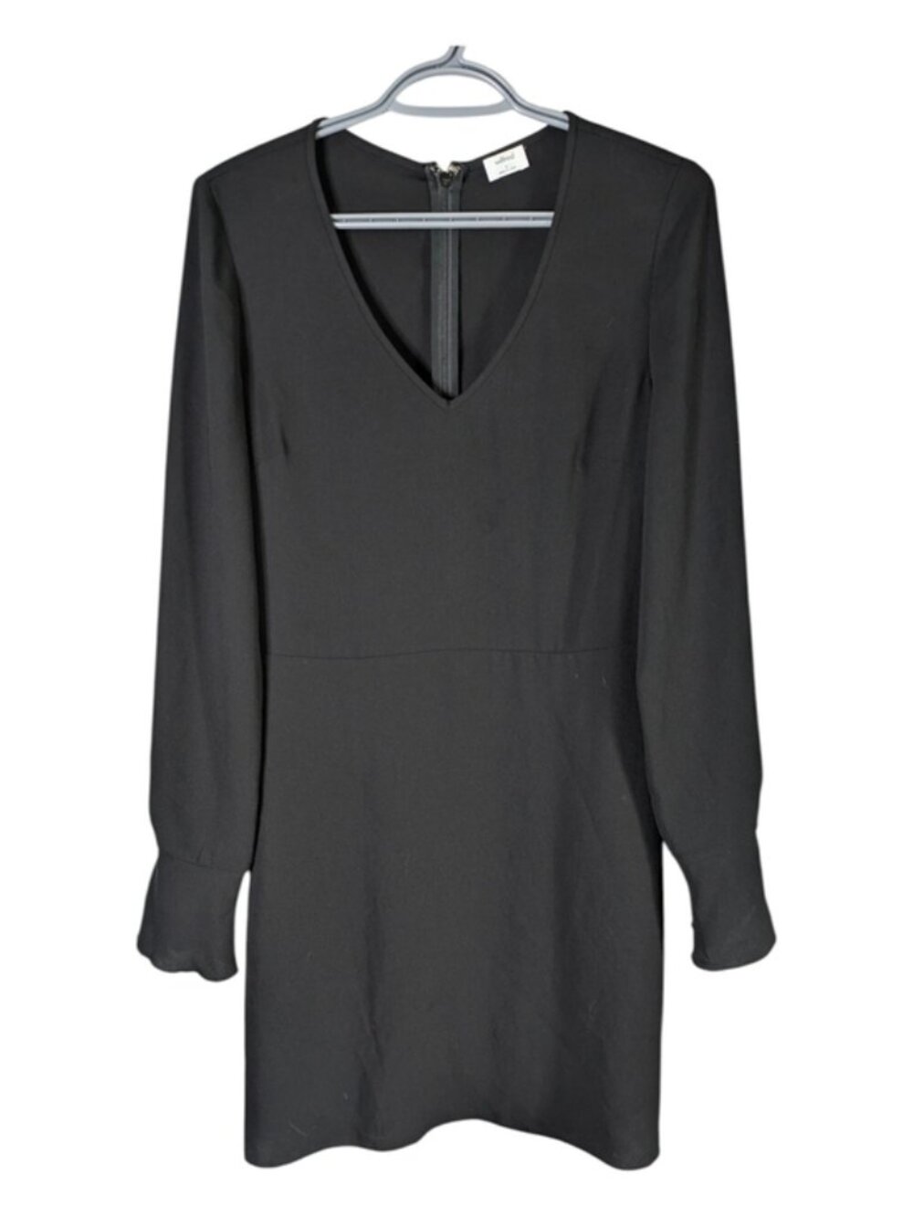 Aritzia Wilfred Black V-Neck Long-Sleeve Mini Dress Size 8 Silk Trim Classic Fit